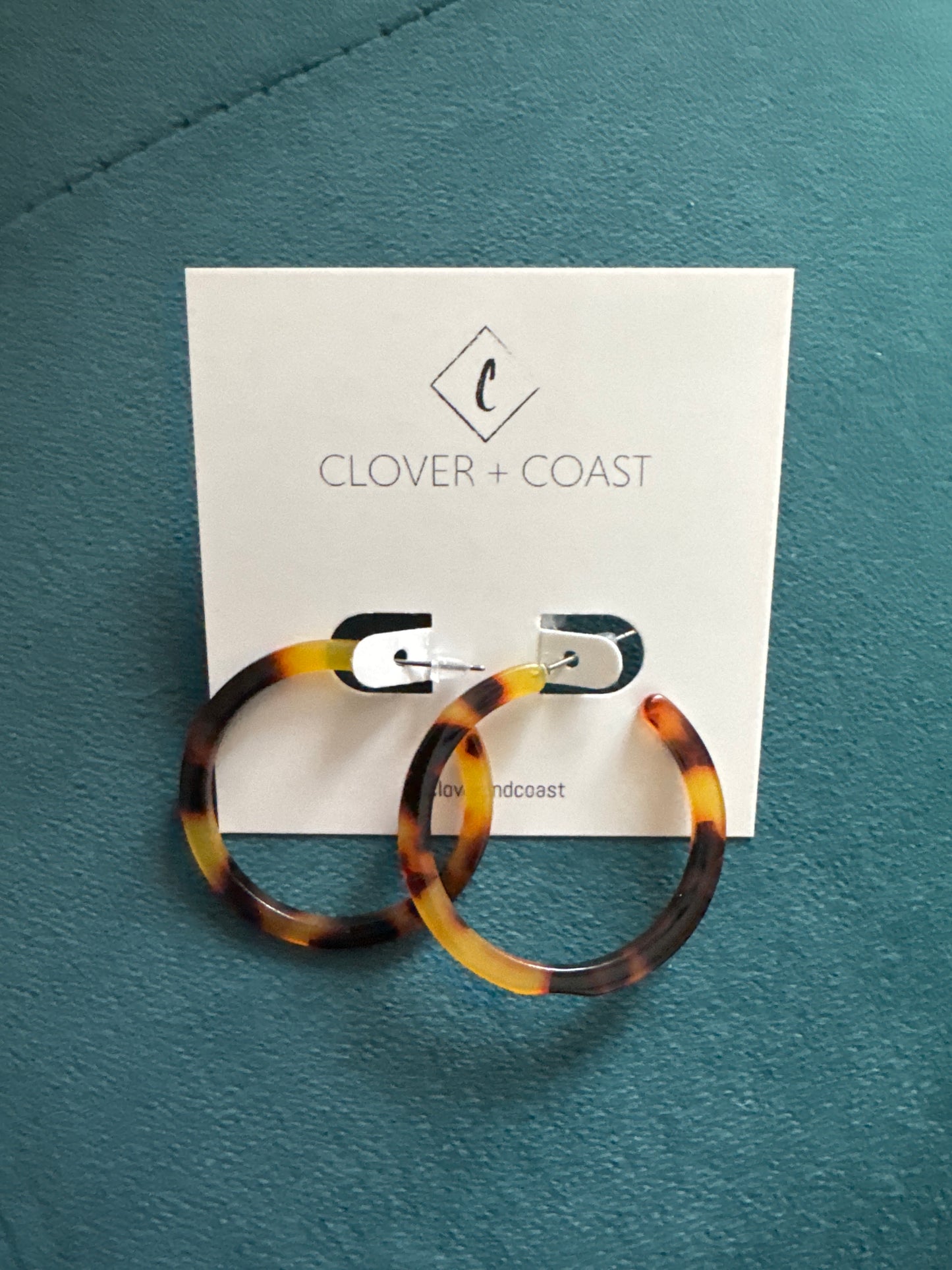 Clover + Coast Tort