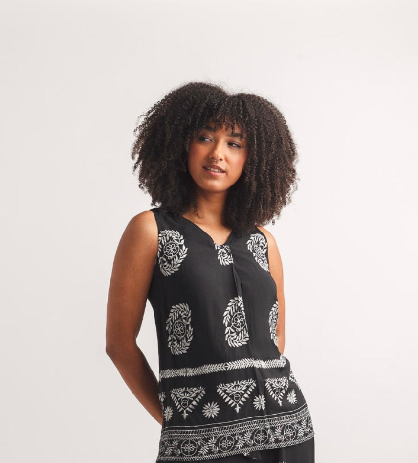 Print Sleeveless Top