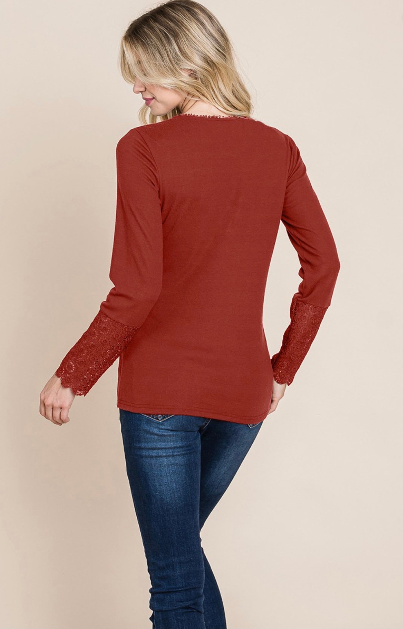 Rolypoly scalloped neck, button, placket lace sleeve top