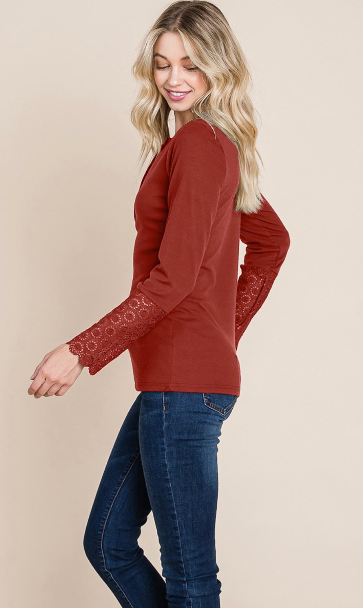 Rolypoly scalloped neck, button, placket lace sleeve top