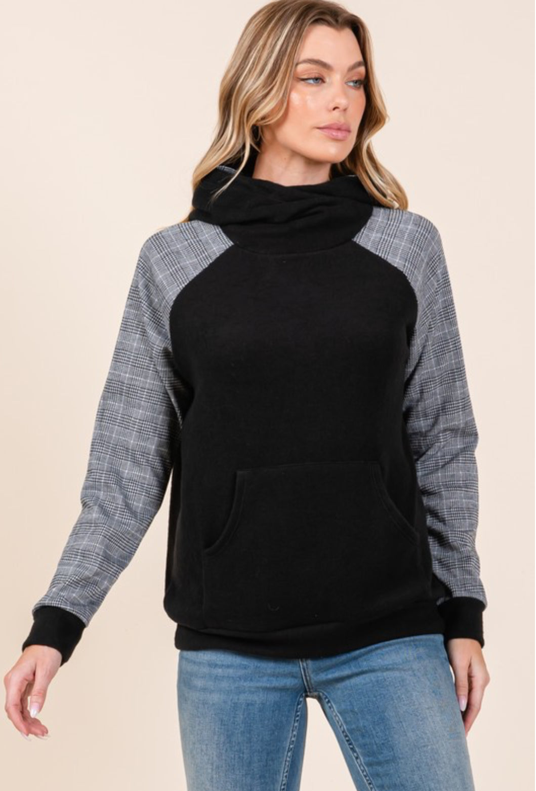 Raglan sleeve Hoodie