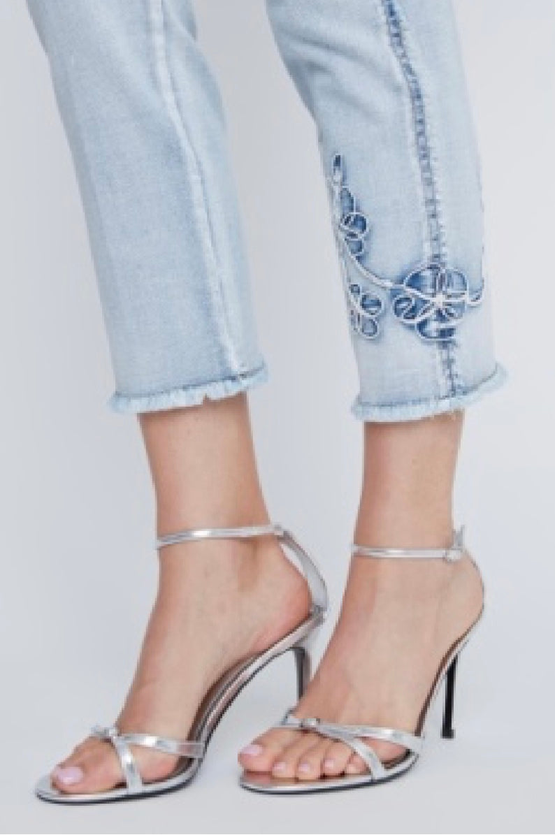 Flower Embroidery Jeans