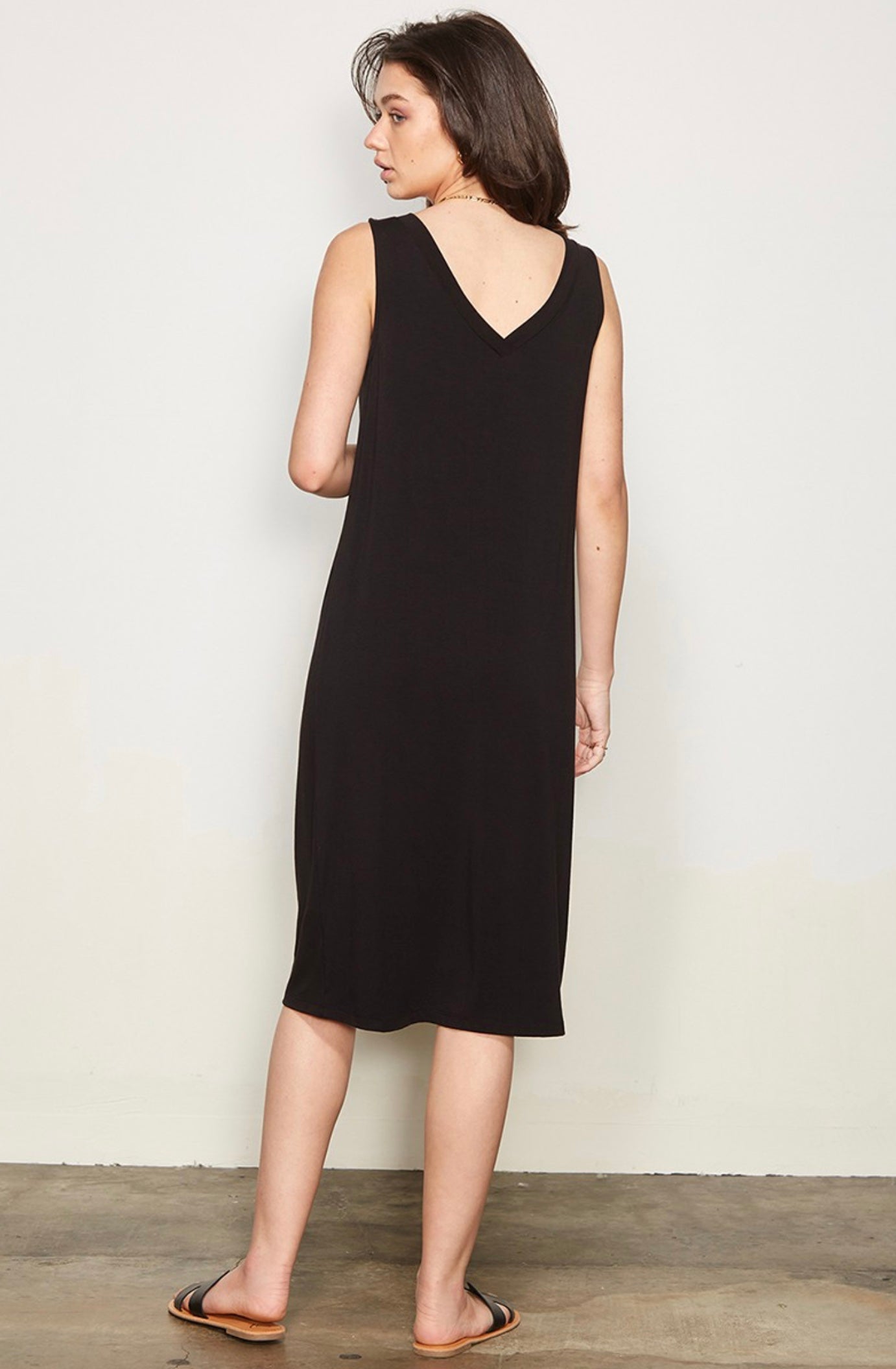 Bamboo V-Neck Midi Dress