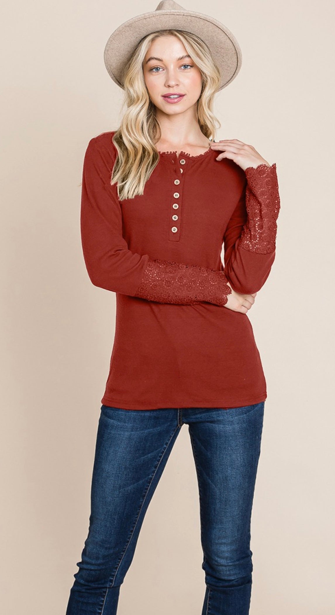 Rolypoly  scalloped neck, button, placket lace sleeve top